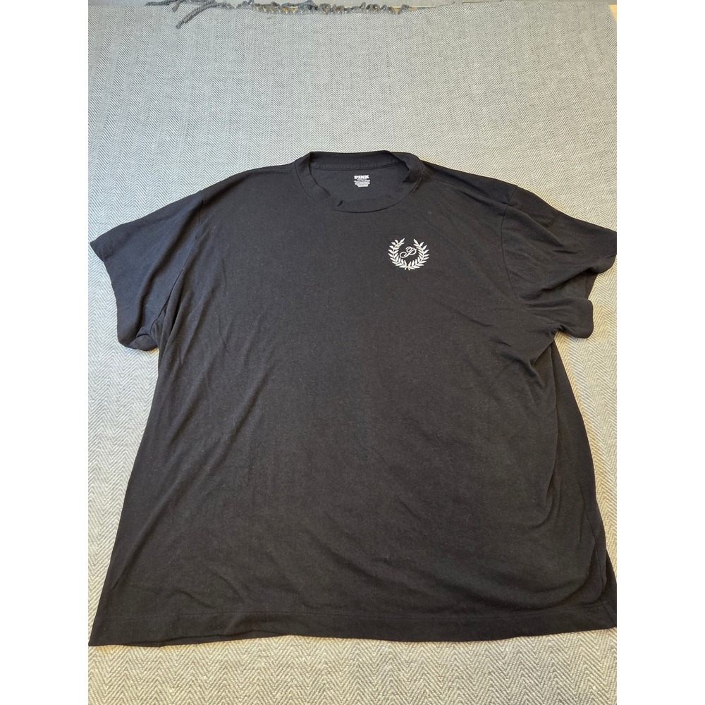 Victoria's Secret Pink T-Shirt Men 2XL Black Short Sleeve Embroidered Crest Logo